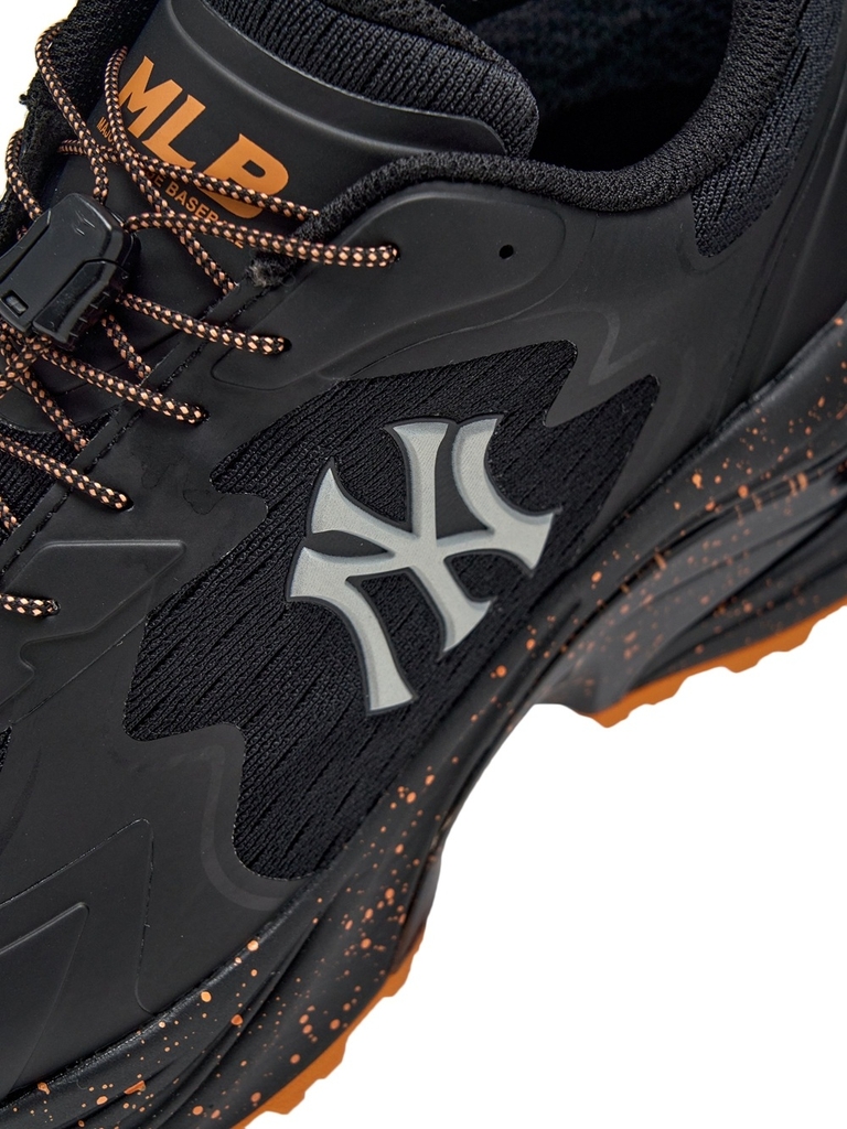 Giày MLB Curve Runner GTX New York Yankees Black