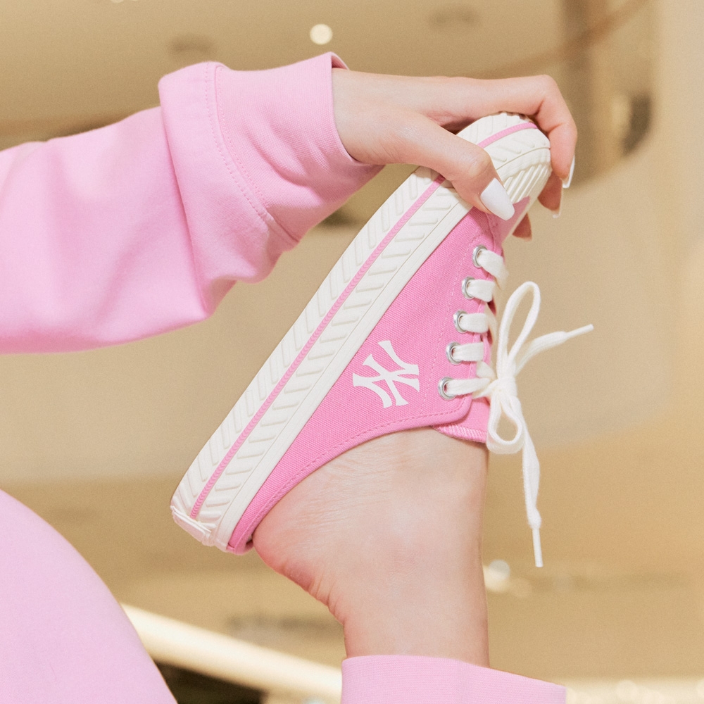 Giày MLB Mule Playball Origin New York Yankees Pink