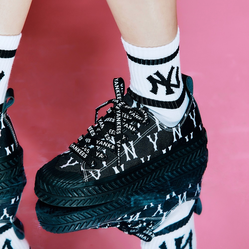 Giày MLB Playball Monogram New York Yankees Black