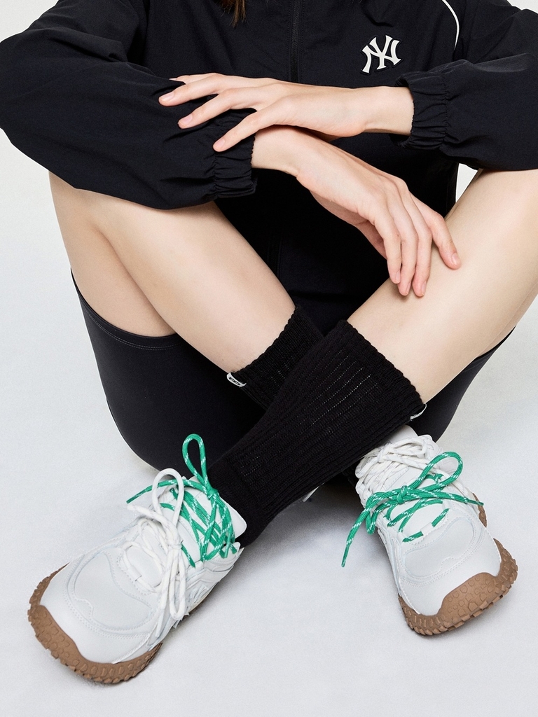 Giày MLB Trophy Low LT New York Yankees Ivory [Karina PICK]