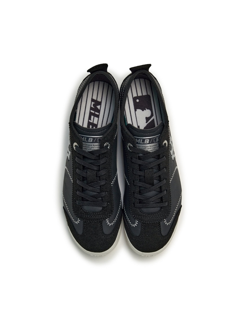 Giày MLB Runny New York Yankees Black [Hello Spring]