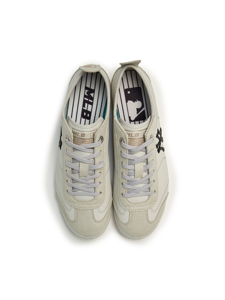 Giày MLB Runny New York Yankees White [Hello Spring]