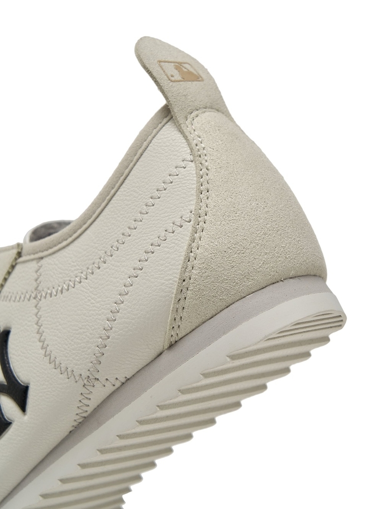 Giày MLB Runny New York Yankees White [Hello Spring]