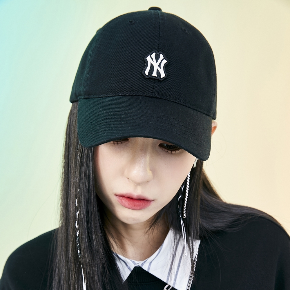 Nón MLB Basic Wappen Ball Cap New York Yankees Black