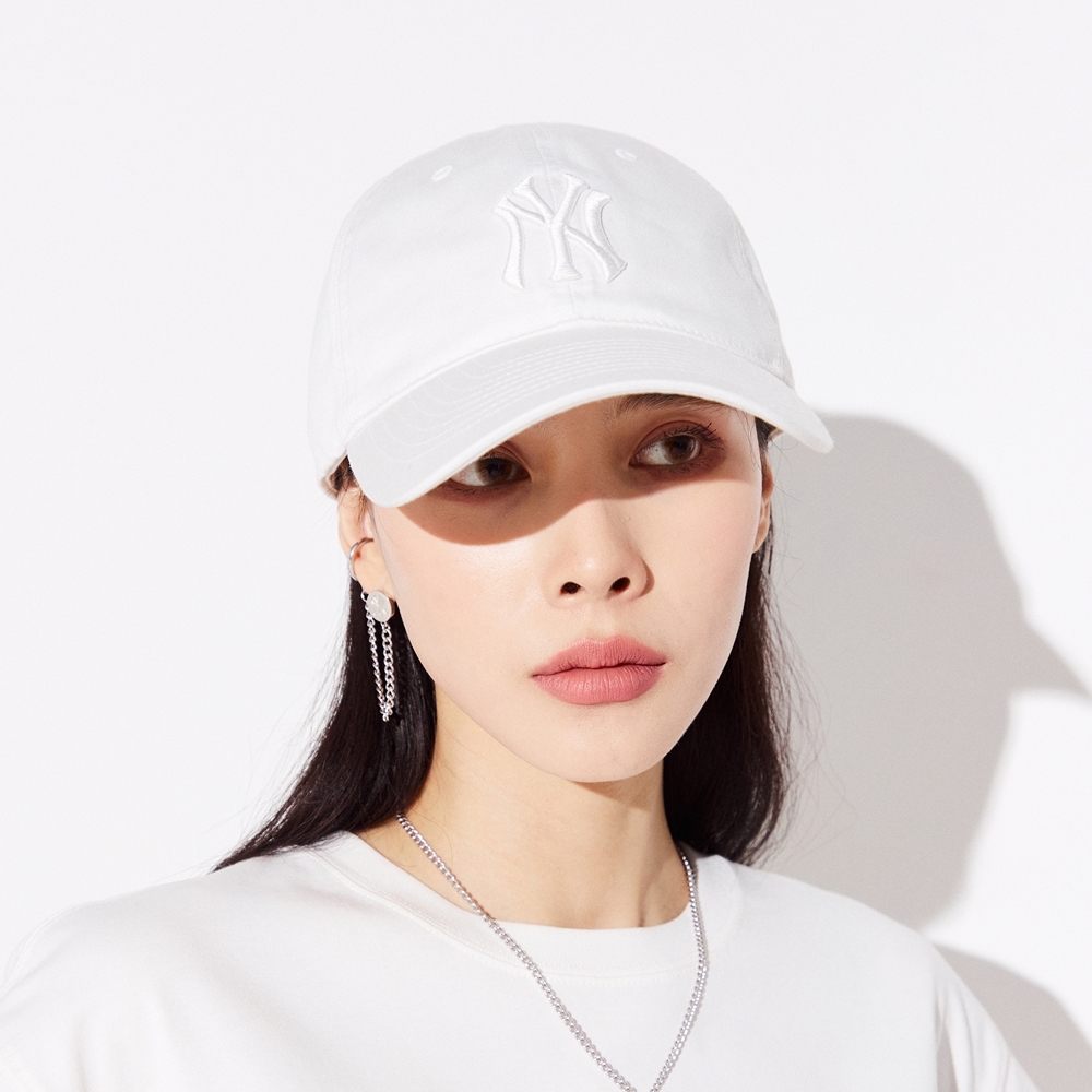 Nón MLB Blind Slider Cap New York Yankees White