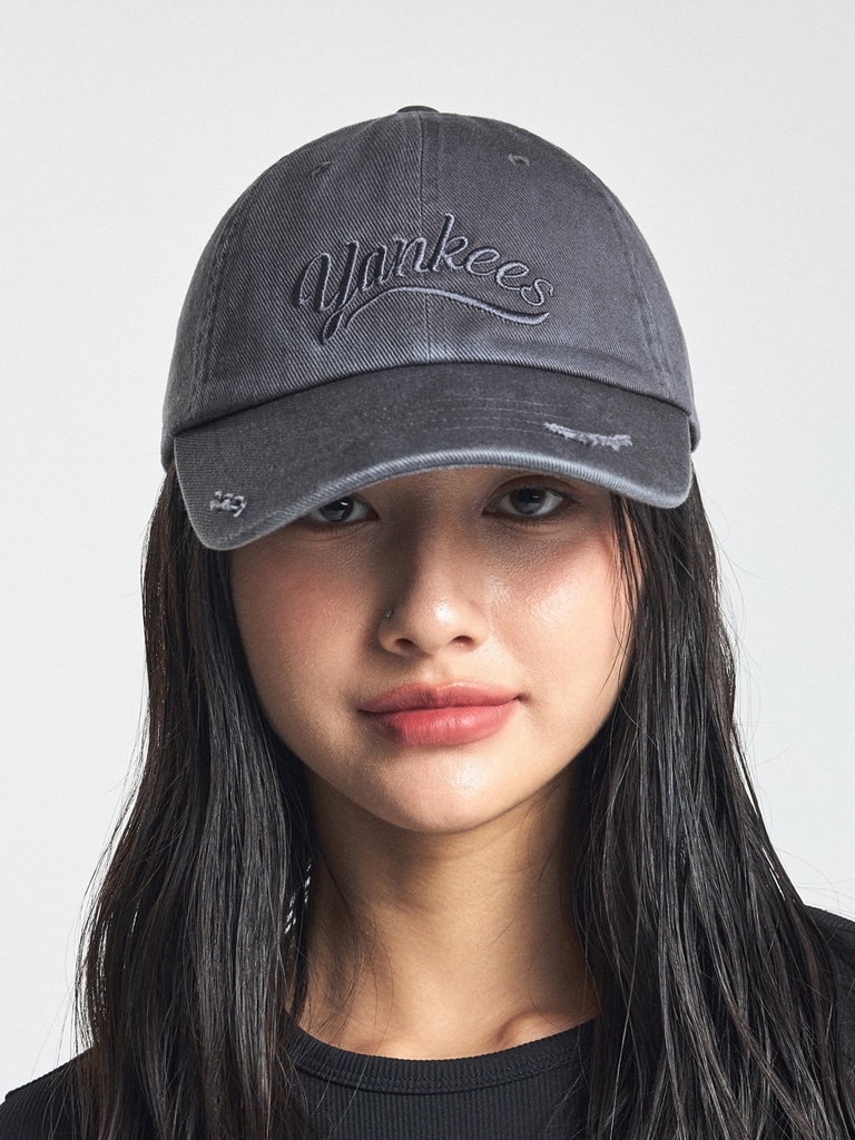 Nón MLB Korea Vintage Culsive Unstructured Ball Cap New York Yankees Grey