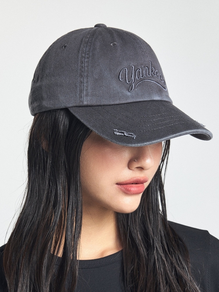 Nón MLB Korea Vintage Culsive Unstructured Ball Cap New York Yankees Grey