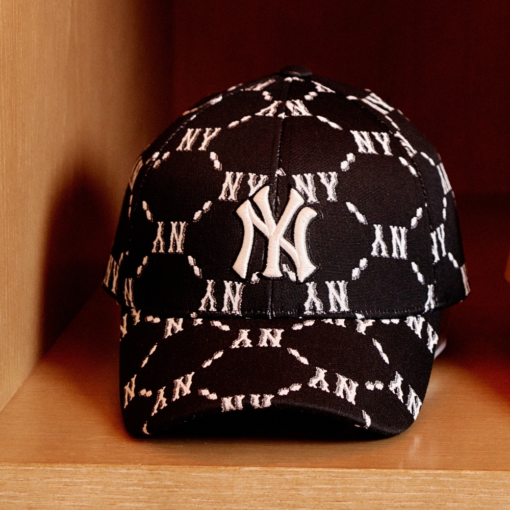 Nón MLB Diamond Monogram Structured Ball Cap New York Yankees Black