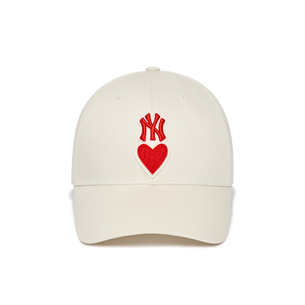 Nón MLB Heart Ball Cap New York Yankees Ivory