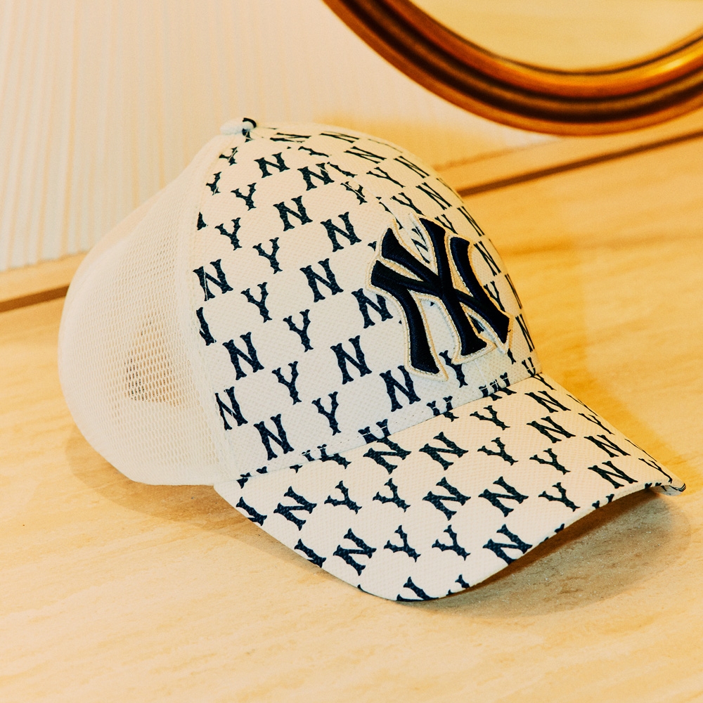 Nón MLB Monogram Classic Mesh Cap New York Yankees Cream