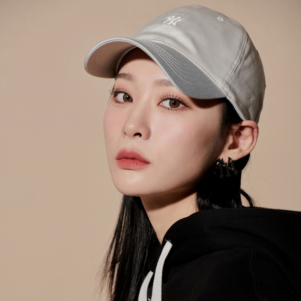 Nón MLB Nano Logo Fielder Ball Cap New York Yankees L.Grey