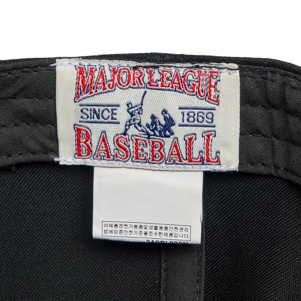 Nón MLB Varsity Lettering Ball Cap New York Yankees Black