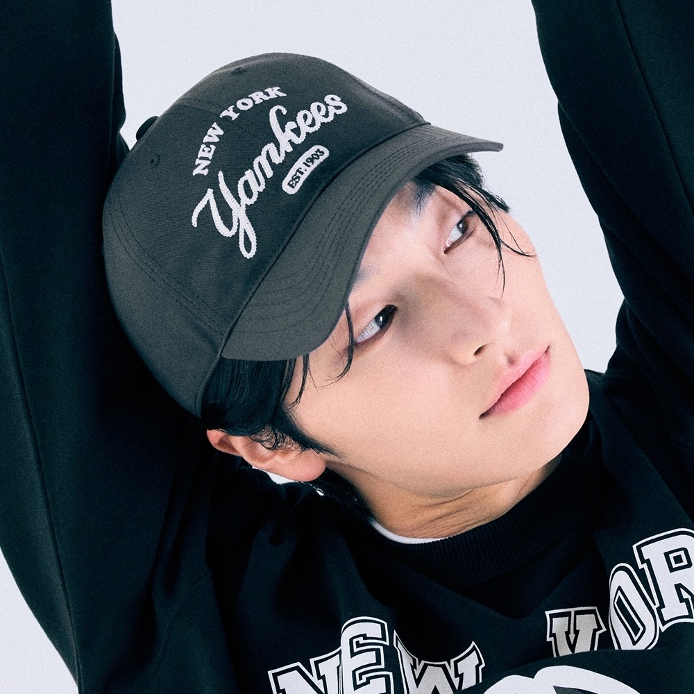 Nón MLB Varsity Lettering Ball Cap New York Yankees Charcoal Grey