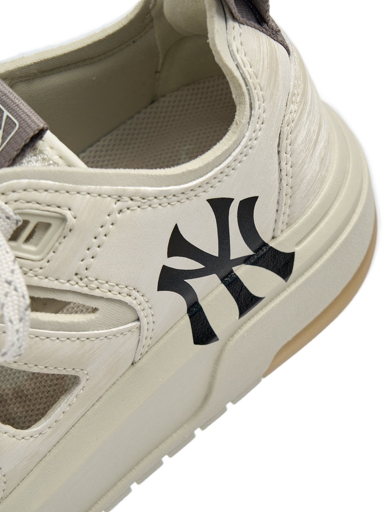 Sandals Chunky Liner Mask New York Yankees Beige
