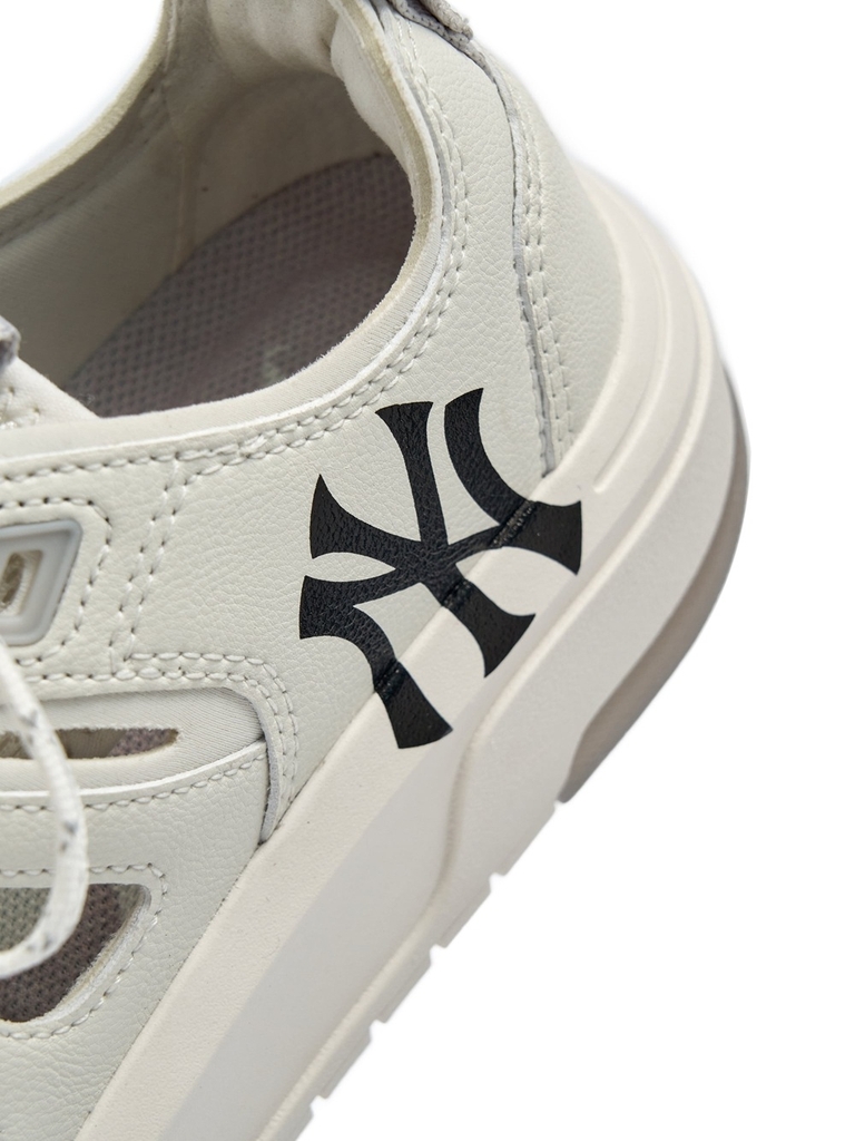 Sandals MLB Chunky Liner Mask New York Yankees White