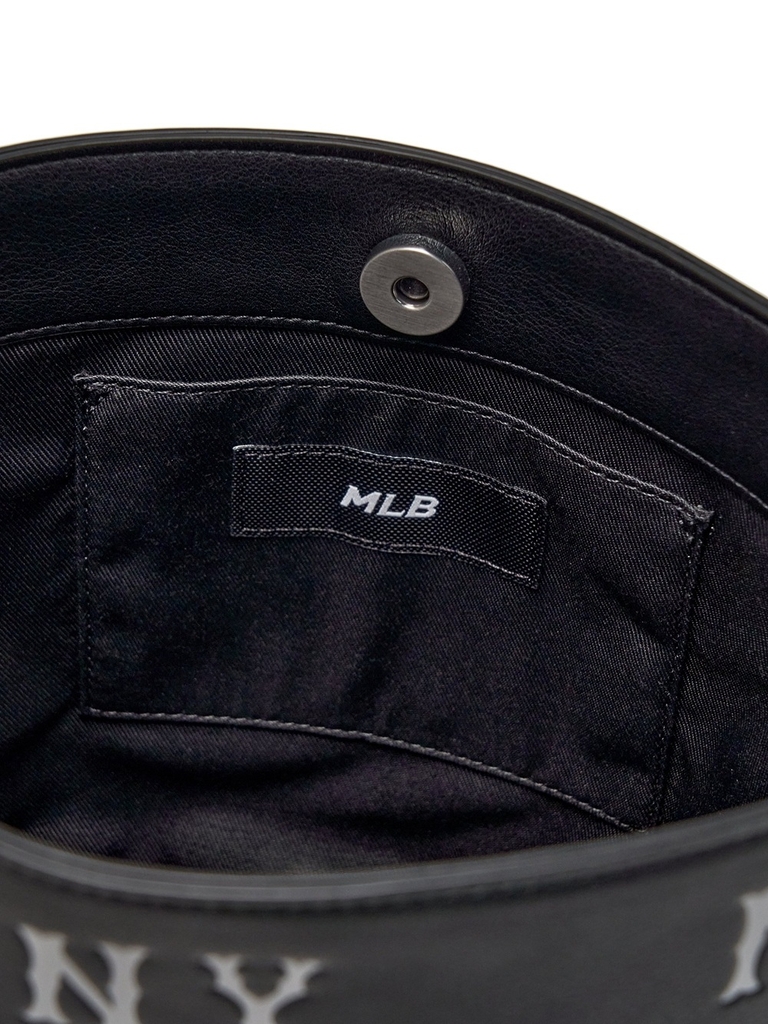 Túi MLB Classic Mono Embossed Bucket Bag New York Yankees Black