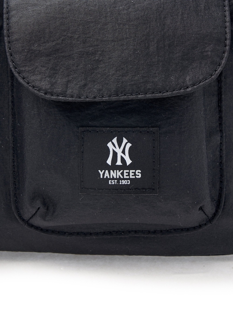 Túi MLB Basic Gofcore Pocket Crossbody Bag New York Yankees Black [Karina PICK]