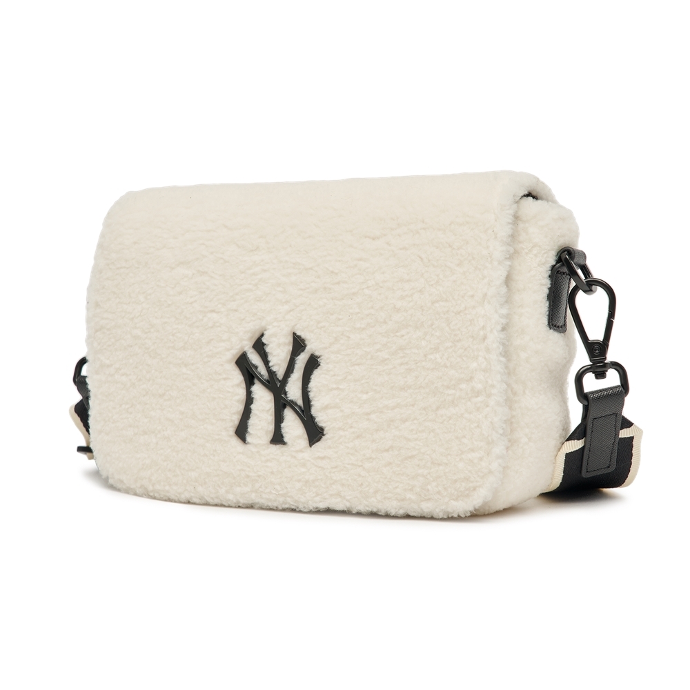 Túi MLB Basic Small Logo Fleece Crossbody New York Yankees Cream