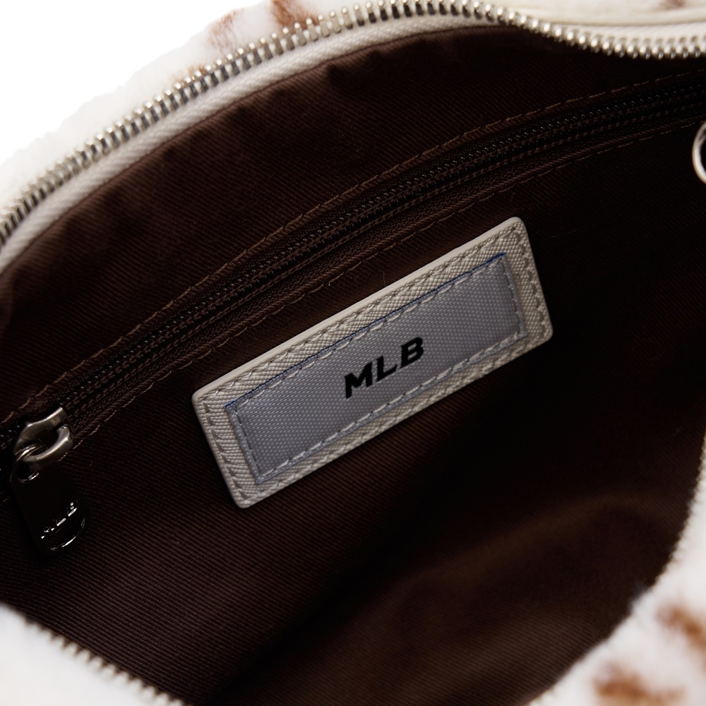Túi MLB Korea Dia Monogram Fur Hobo Bag New York Yankees D.Cream