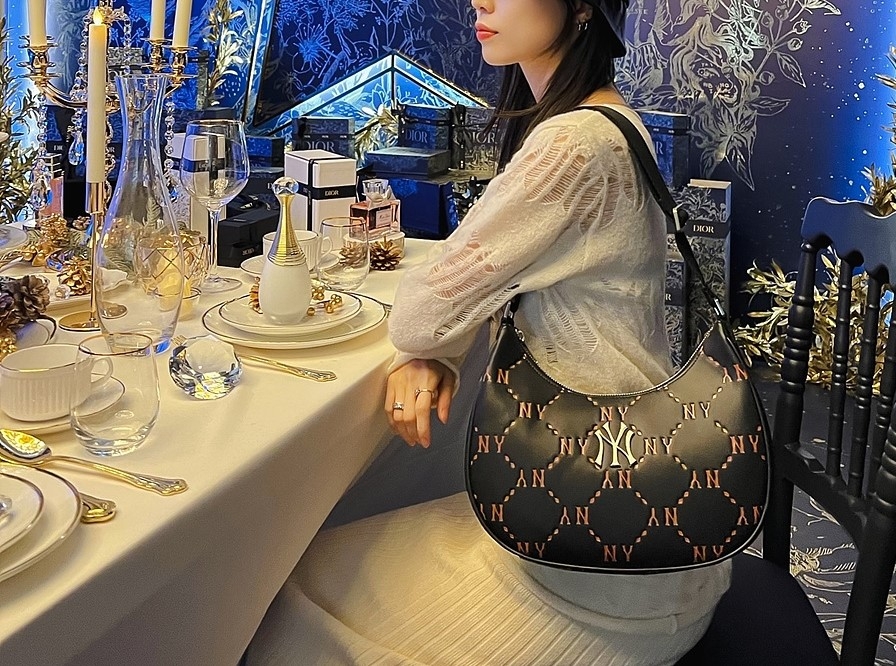 Túi MLB Diamond Monogram PU Embo Large Hobo Bag New York Yankees Black