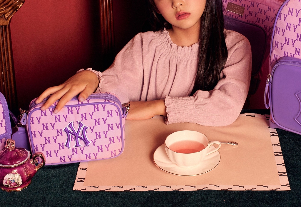 Túi MLB [KIDS] Classic Monogram Jacquard Camera Bag New York Yankees Pink