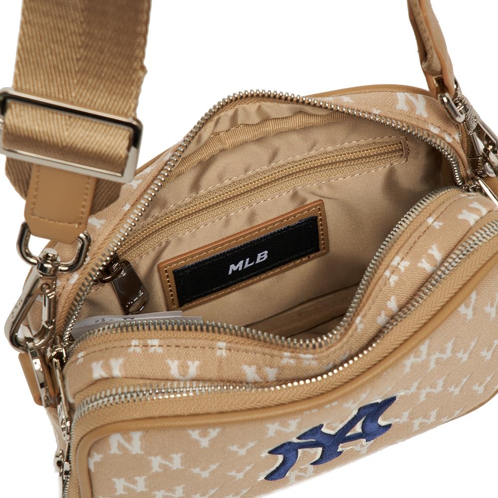 Túi MLB Mini Monogram Crossbody New York Yankees D.Beige