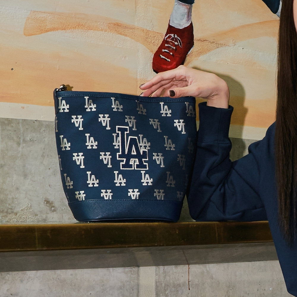 Túi MLB Korea Big Classic Monogram Jacquard Bucket Bag LA Dodgers D.Navy