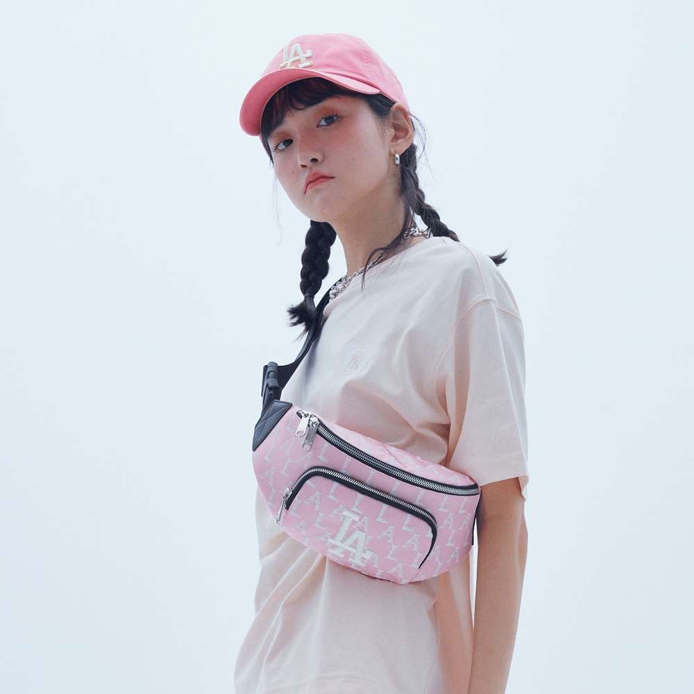 Túi MLB Monogram Crayon Hip Sack LA Dodgers Pink