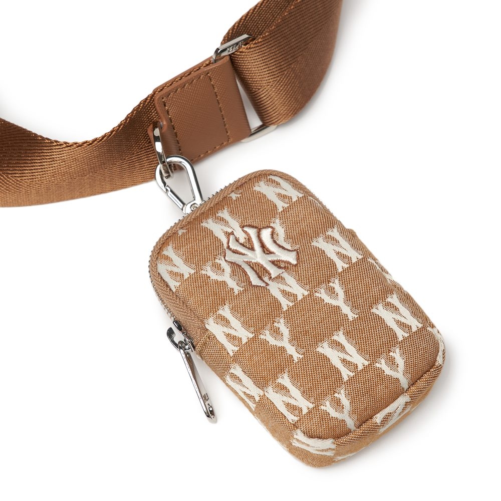 Túi MLB Monogram Jacquard Hip Sack New York Yankees Beige