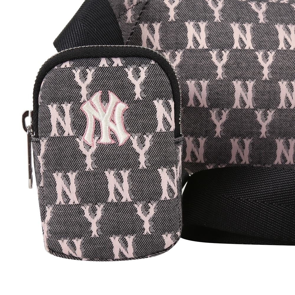 Túi MLB Monogram Jacquard Hip Sack New York Yankees Black 2021