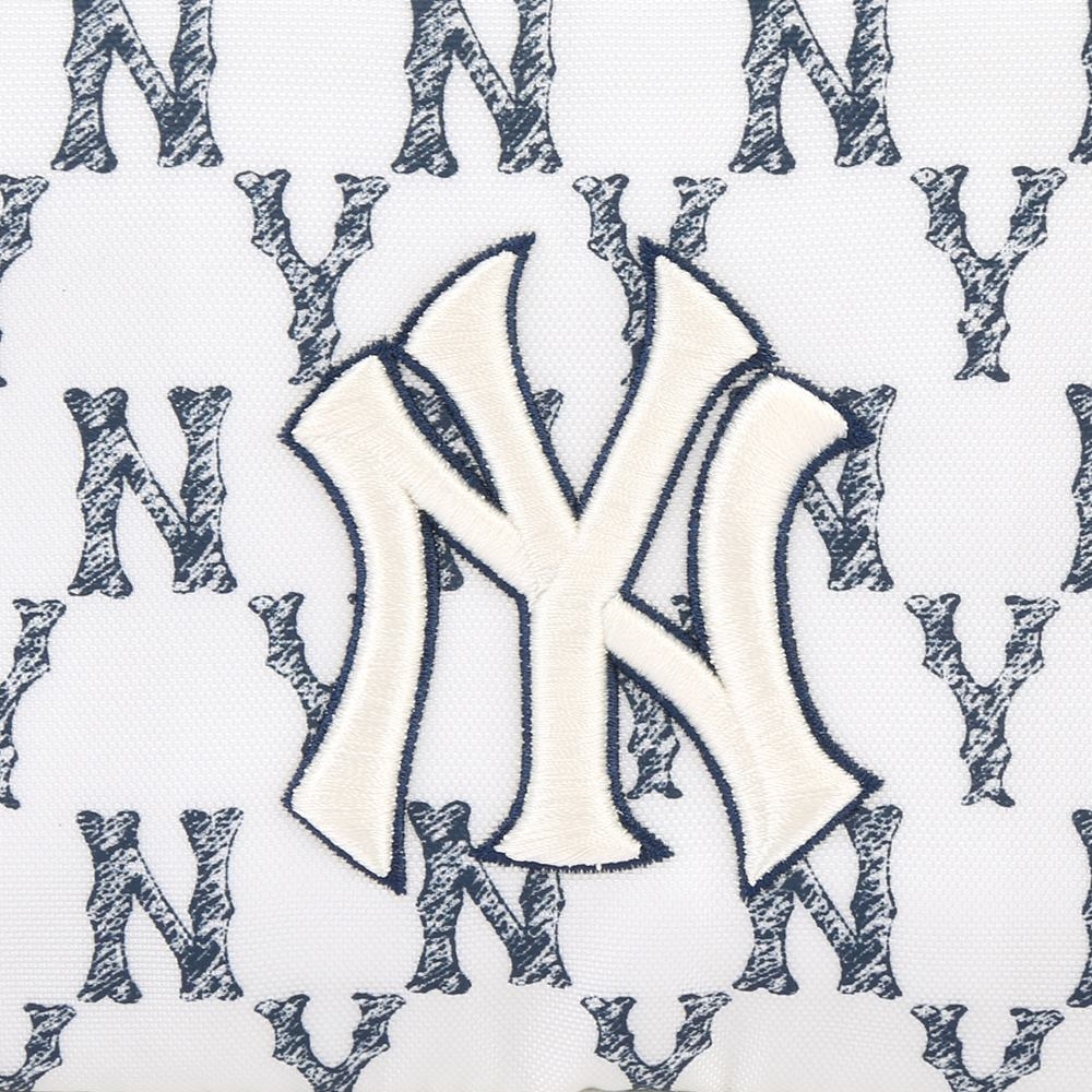 Túi MLB Monogram Mini Crossbody New York Yankees White