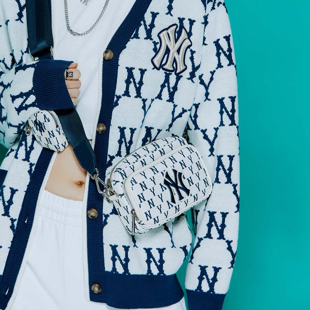 Túi MLB Korea Monogram Mini Crossbody New York Yankees Cream