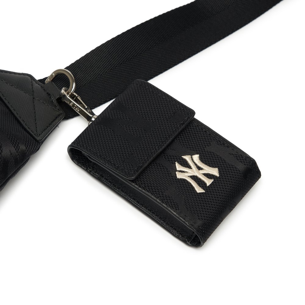 Túi MLB Monogram Nylon Jacquard Hip Sack New York Yankees Black