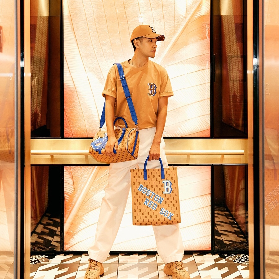 Túi MLB Monotive Coated Canvas Boston Bag M Boston Red Sox Sand