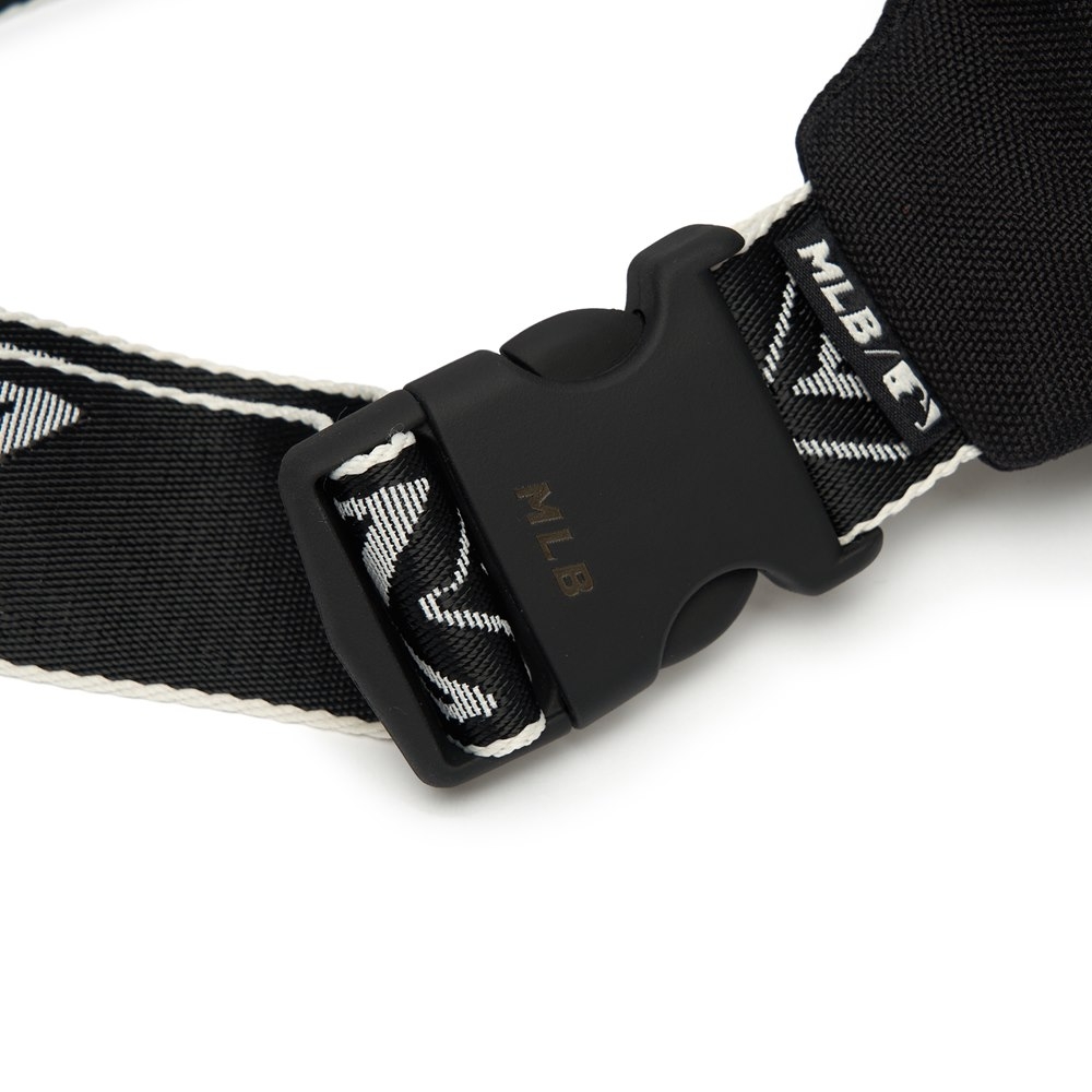 Túi MLB Seam Ball Hip Sack New York Yankees Black