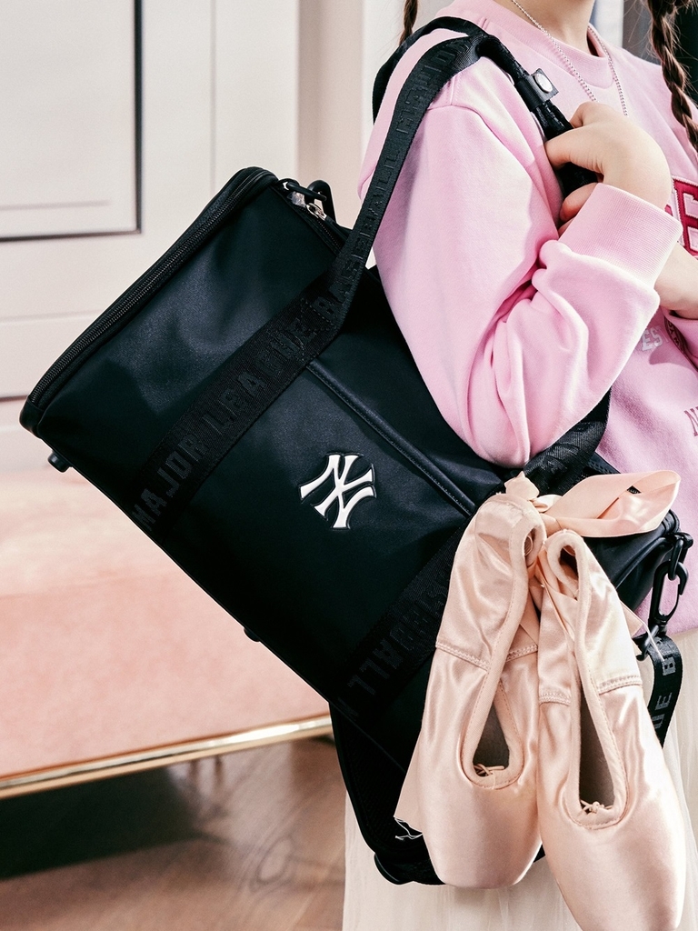 Túi MLB Korea Athleisure Ballet Bag New York Yankees Black