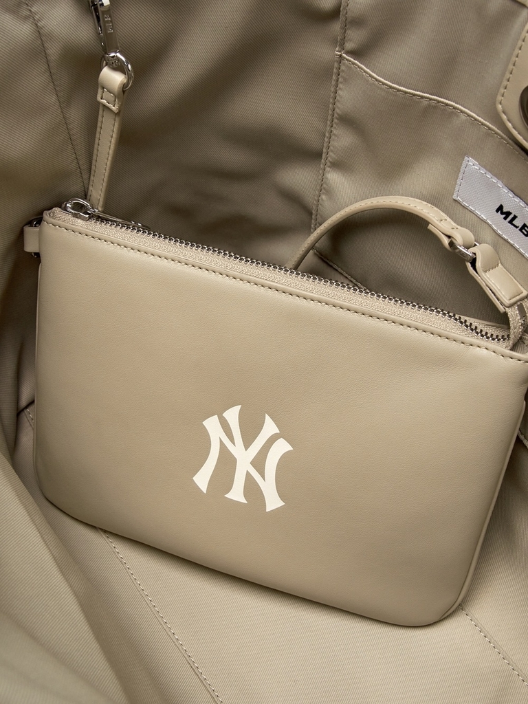 Túi MLB Dia Mono Jacquard Tote Bag New York Yankees Cream