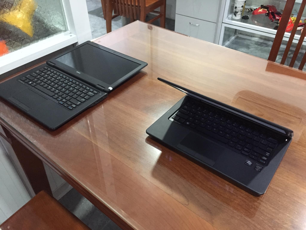 Laptop Dell Latitude E7250 Core I7, Ram 4GB, ổ cứng ssd 240gb