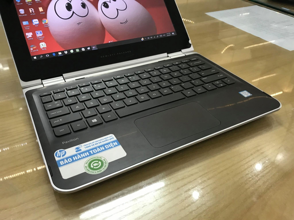 Laptop HP Pavilion x360 K118TU M3 6Y304GB500GBWin10