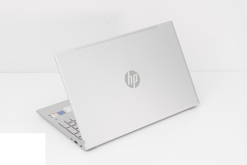 Máy tính xách tay HP Pavilion 15-eg0539TU (44P5G6PA) i5-1135G7/8GD4/512GSSD/15.6FHD/ALUp/Win 10SL/BẠC