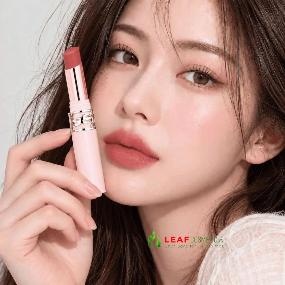 Son Dưỡng YSL Lovenude Lip Blusher 05 Apple Sin – Màu Đỏ Cam Đất