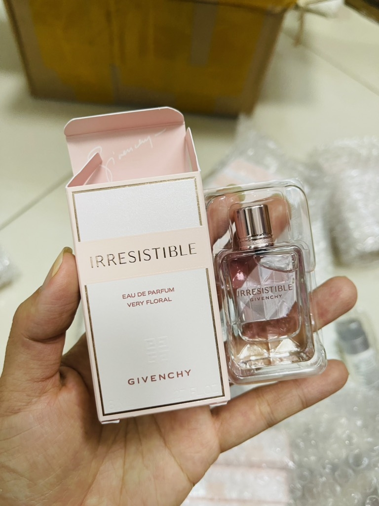 Givenchy Irresistible EDP Very Floral 5ml