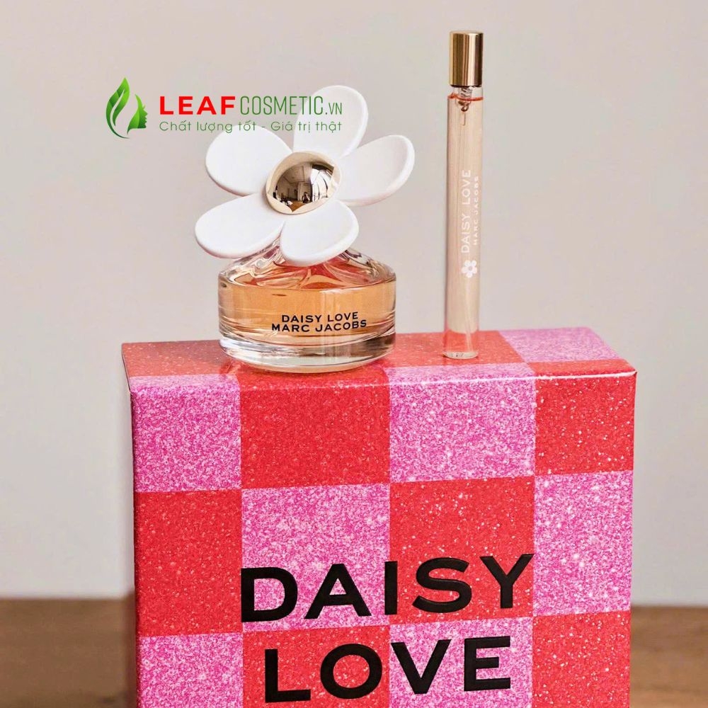 Set Nước Hoa Nữ Marc Jacobs Daisy Love Eau De Toilette EDT Gift Set 2 Món