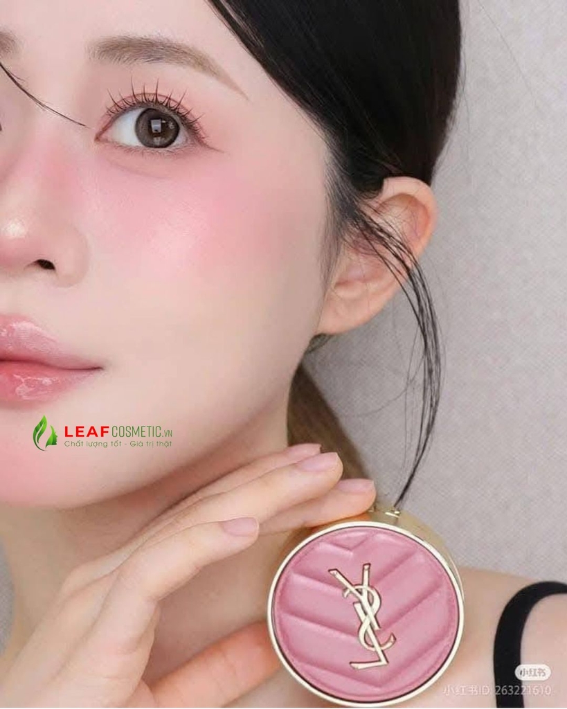 Phấn Má Hồng YSL Make Me Blush Bold Blurring Blush 44 Nude Lavallière – Màu Hồng Nude Ánh Nhũ