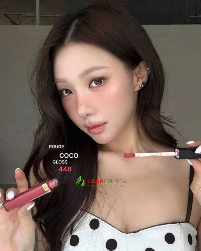 Son Bóng Chanel Rouge Coco Hydra Gloss 448 Opulence – Màu Đỏ Berry