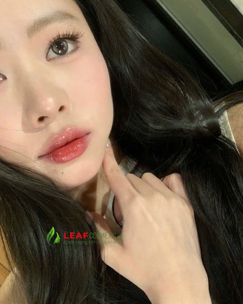 Son Dior Addict Glass 906 Talk My Dior – Màu Đỏ Nâu (Vỏ Bạc)