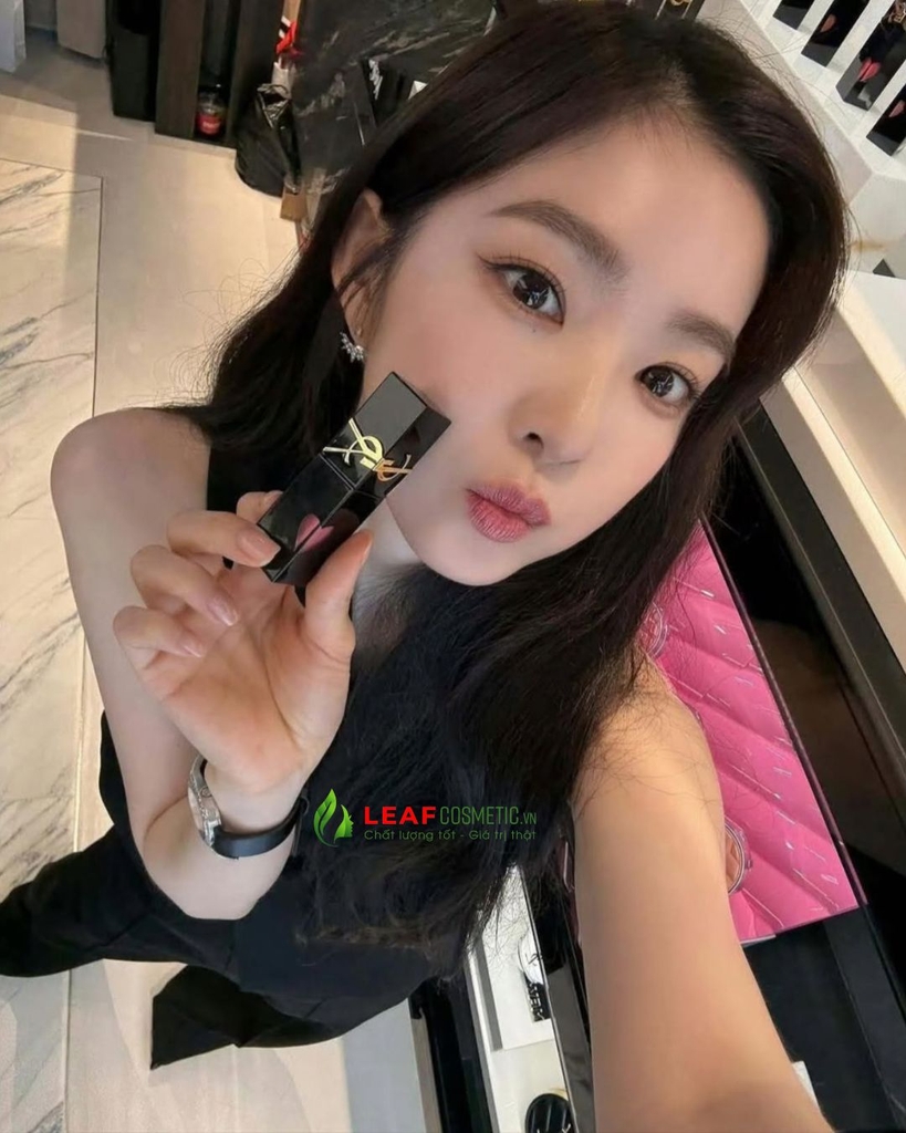 Son Kem Bóng YSL The Inks Vinyl Cream Vỏ Trái Tim 444 Dizzy Berry – Màu Hồng Berry