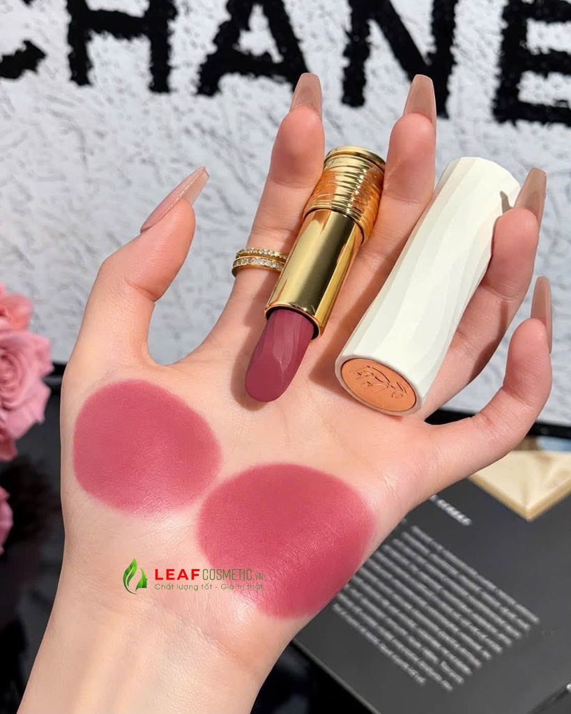 Son Thỏi Lancôme L’Absolu Rouge Intimatte 370 Flush of Love – Màu Hồng Khô (Vỏ Trắng Limited)