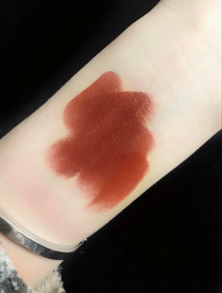 Son Gucci 308 Lucy Dark Orange - Rouge À Lèvres Mat