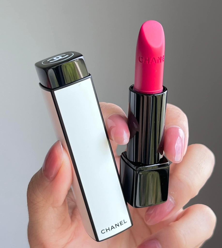 Son Chanel Rouge Allure Velvet Luminous Matte 03:00